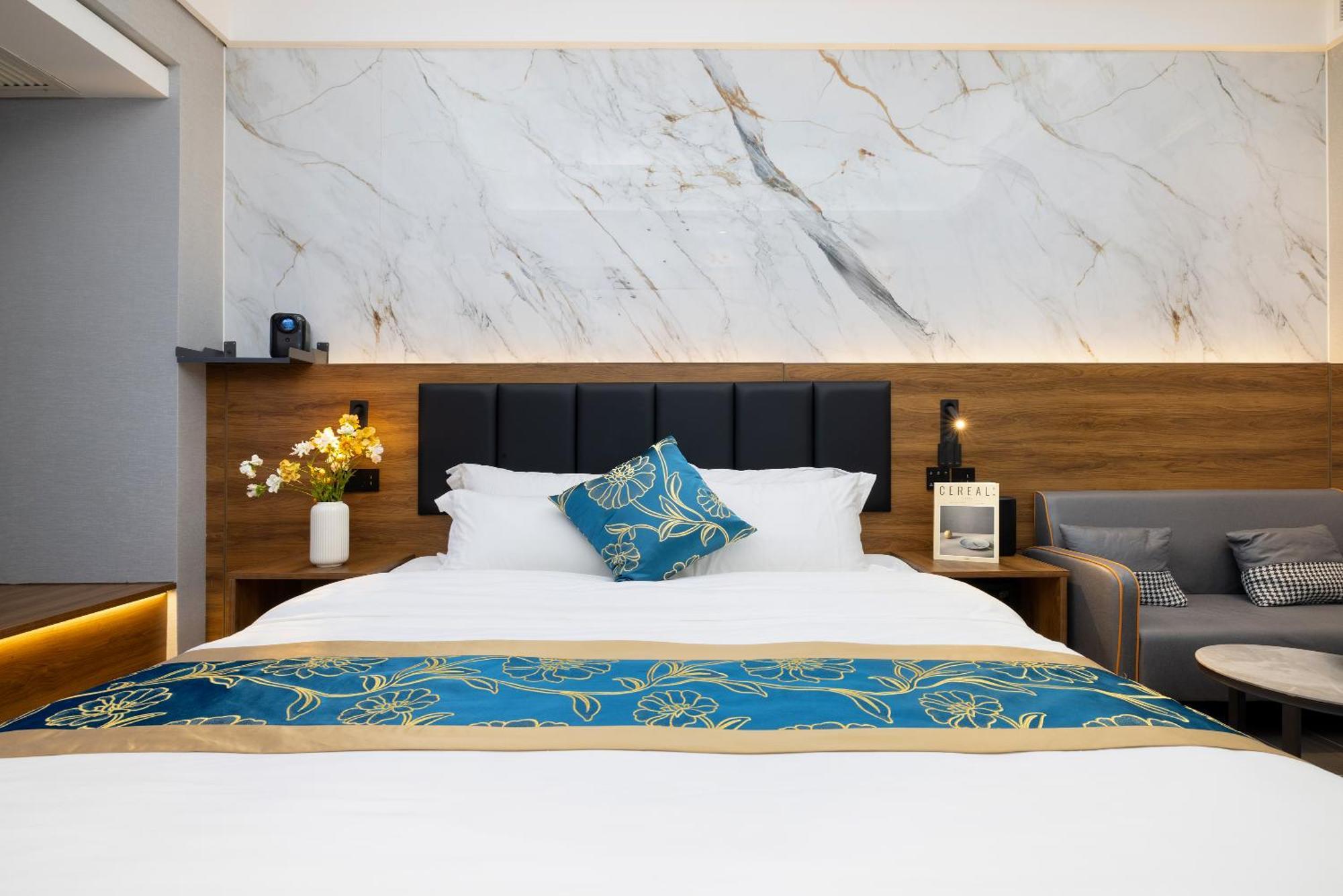 Xingyin Cloudy Hotel Guangzhou Changgang Subway Station - Free Shuttle Bus To Canton Fair Complex During Canton Fair Period Dış mekan fotoğraf